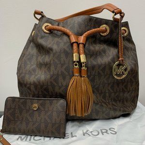 Michael Kors Shoulder bag Brown with Wallet